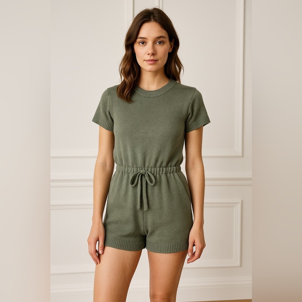 NEW Indikah Angel Biba Finlyn Playsuit Sweater Romper Sage Green Size US Size M